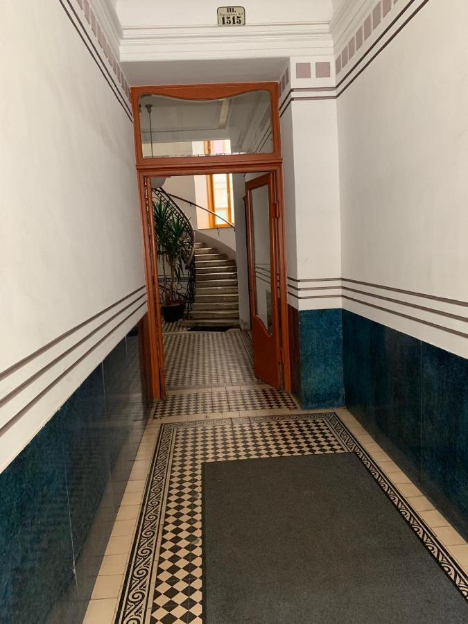 1030 * Wien