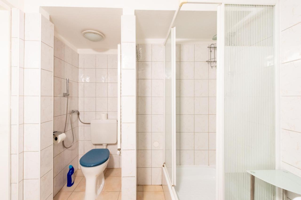 1030 Apartament *